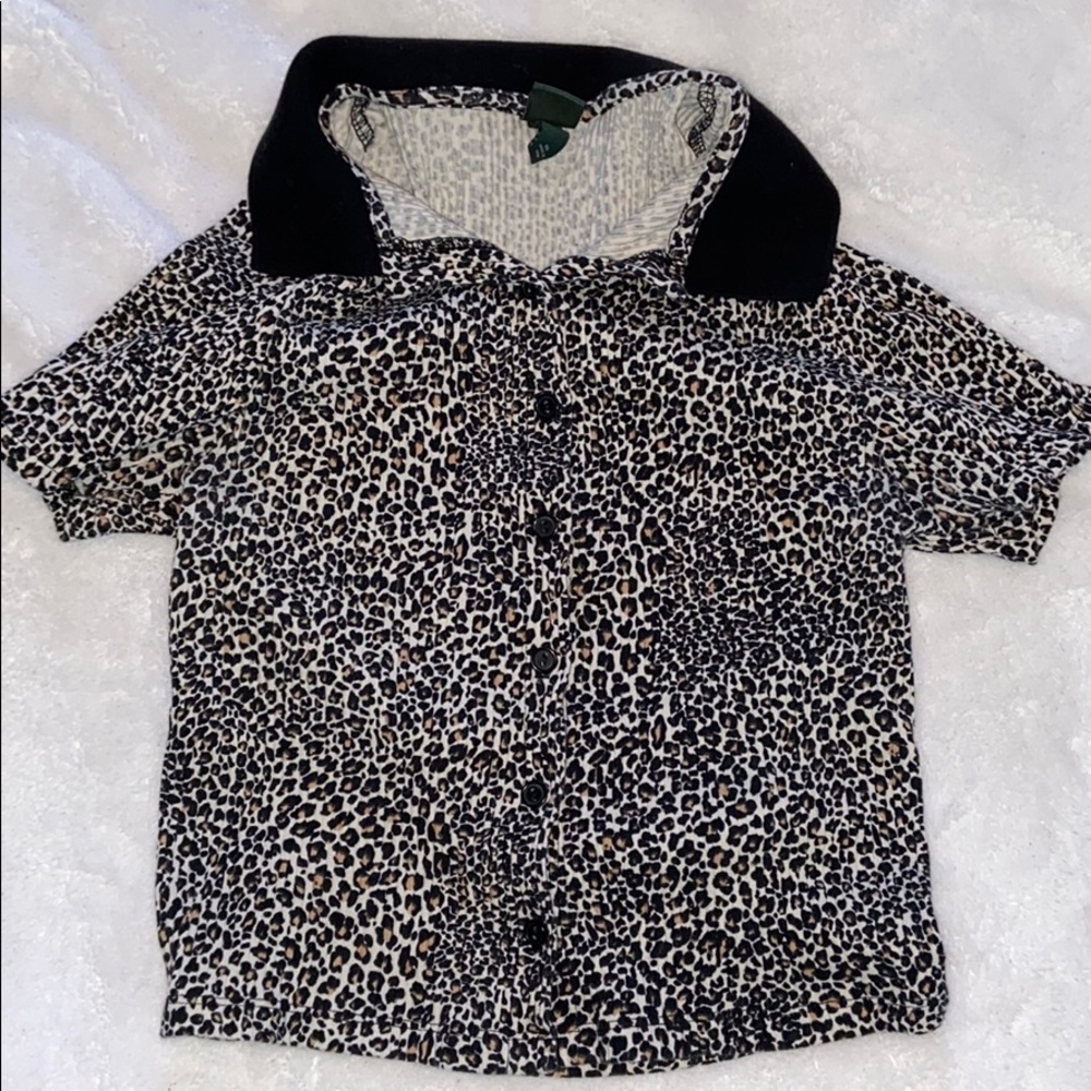 Short sleeve crop top